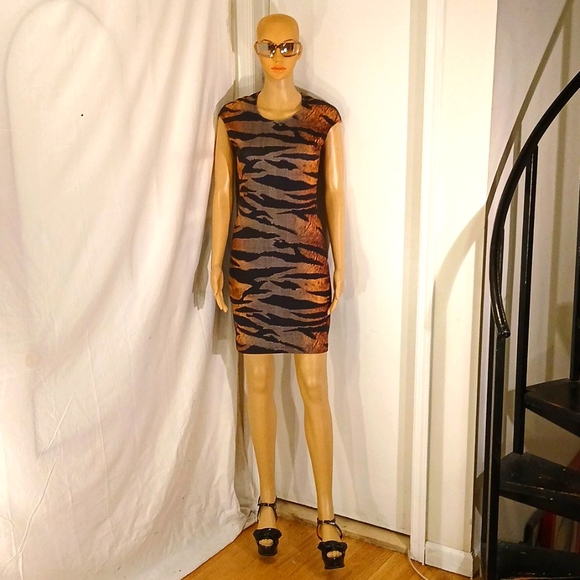 🔥 🔥 NWOT Alexander McQueen Multicolor, Gennplad, Zebra Print Design Dress - Picture 2 of 16